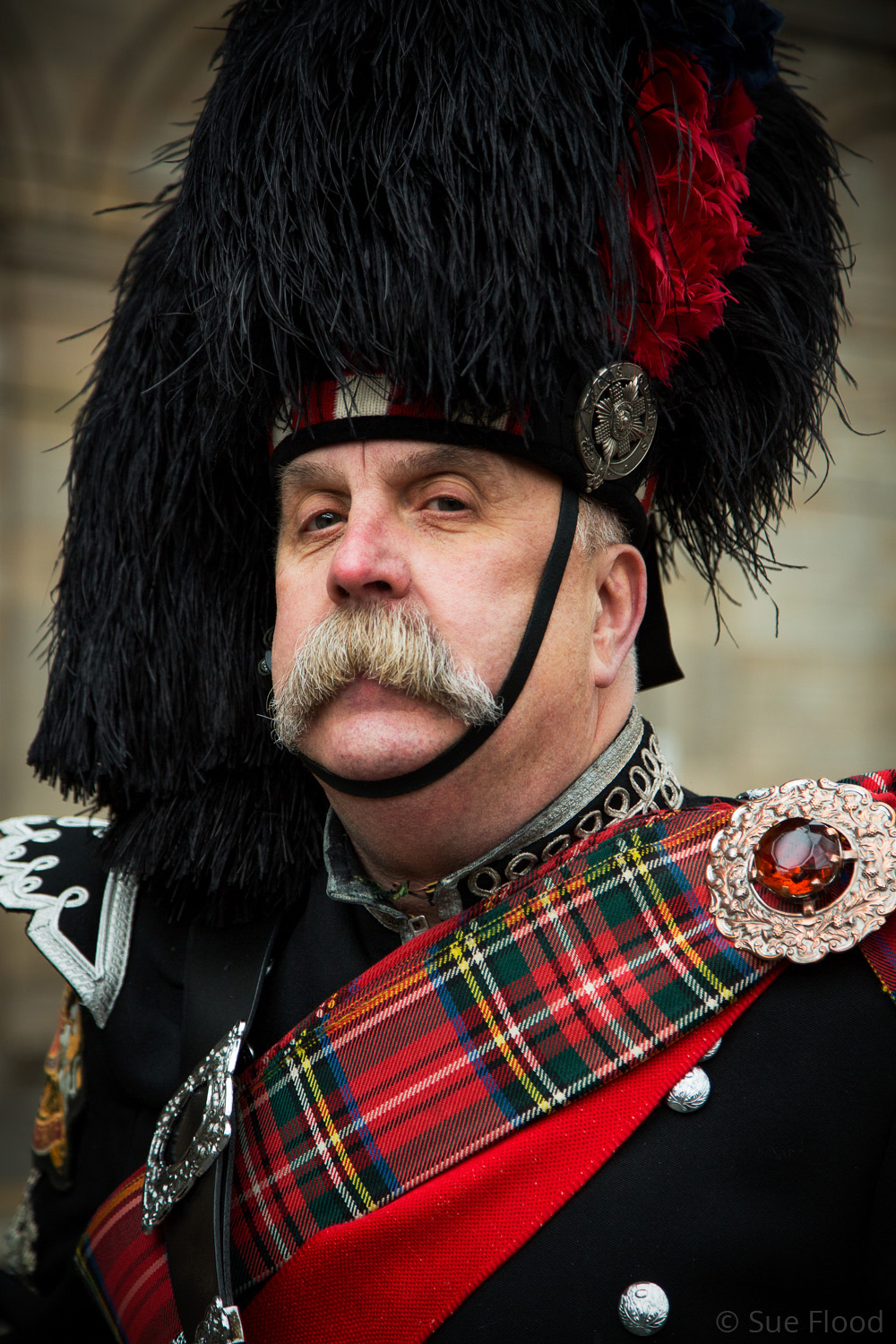 Pipe Major Iain Grant with The Royal Scotsman at Edinburgh Waverley Station